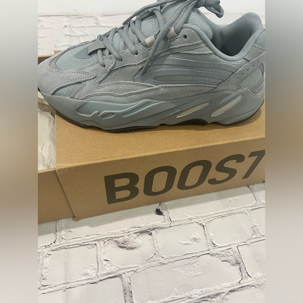 adidas Yeezy Boost 700 sneakers